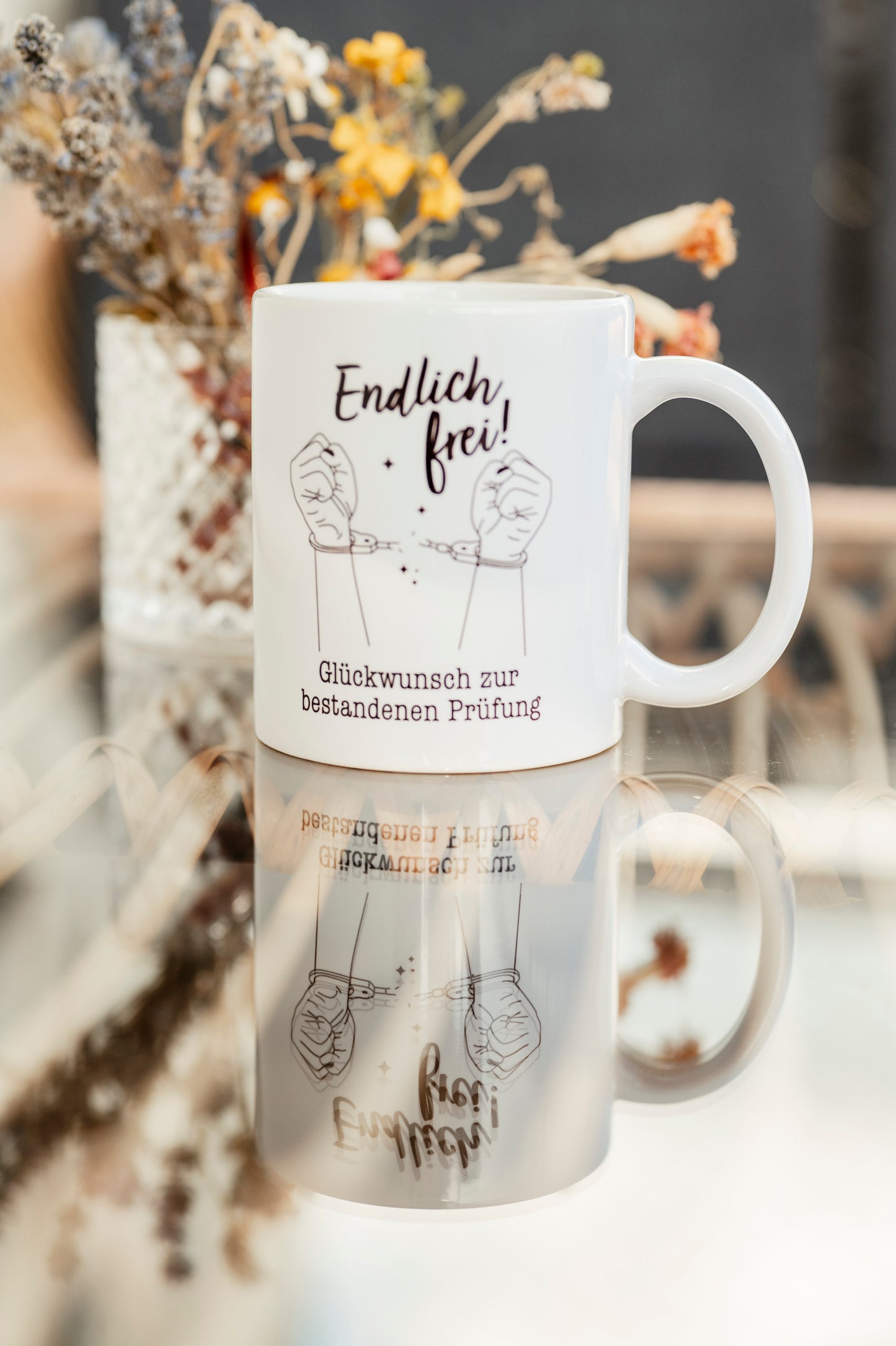 Tasse "Endlich Frei! Herzlichen Glückwunsch zur bestandenen Prüfung"