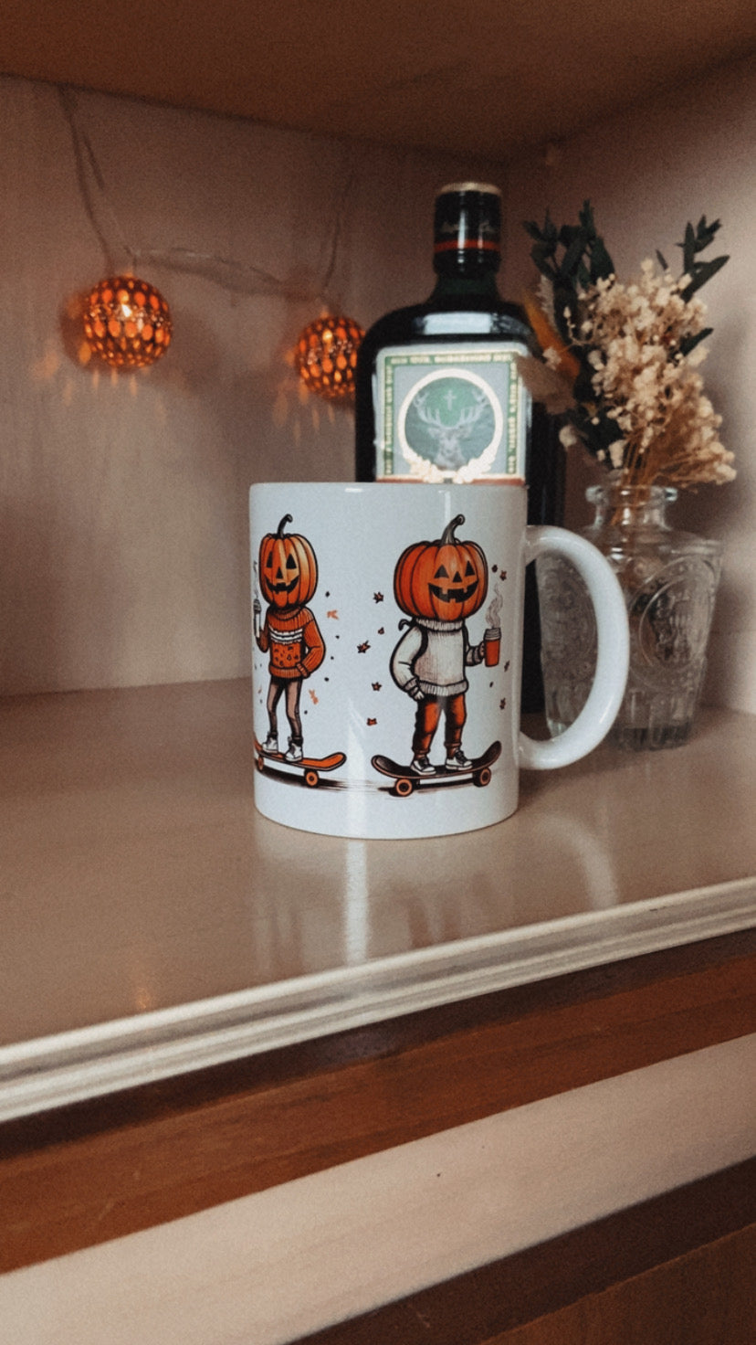 Tasse Herbst Kürbis - Kürbisköpfe auf Skateboards