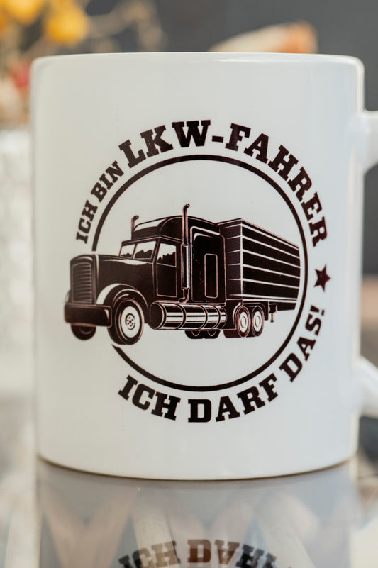Tasse mit Spruch "Ich bin LKW Fahrer, ich darf das" Berufskraftfahrer LKW-Fahrer